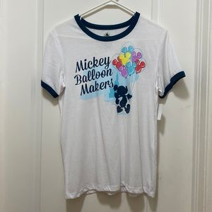 Mickey Balloon Makers tshirt size M NWT